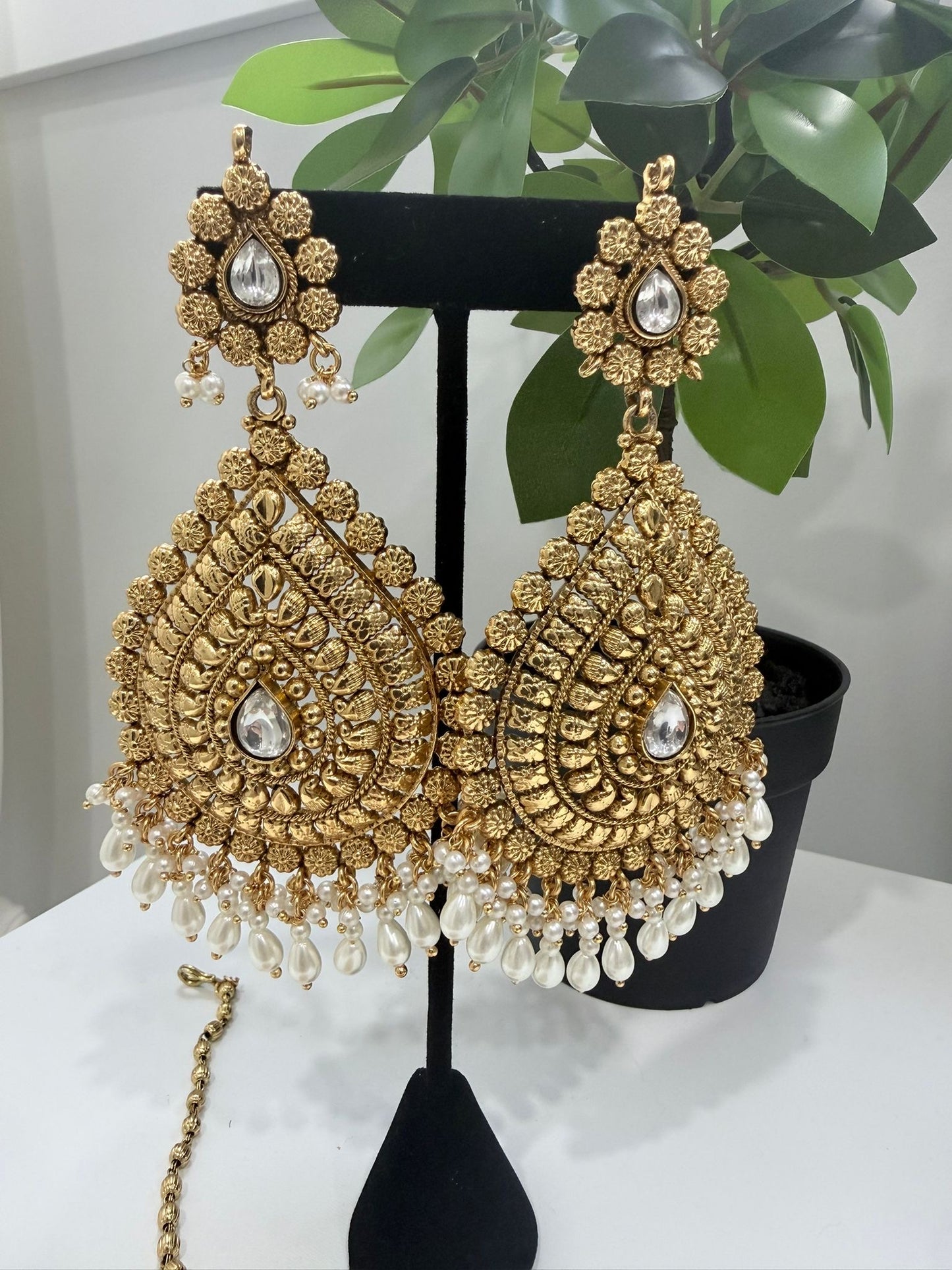 Teardrop Earrings and Tikka