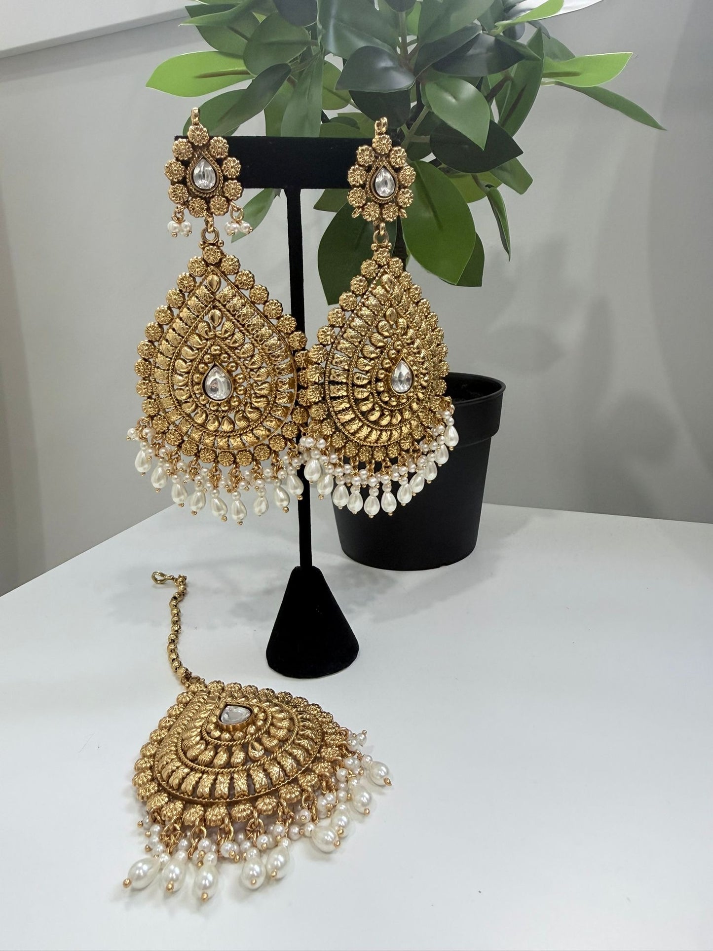 Teardrop Earrings and Tikka
