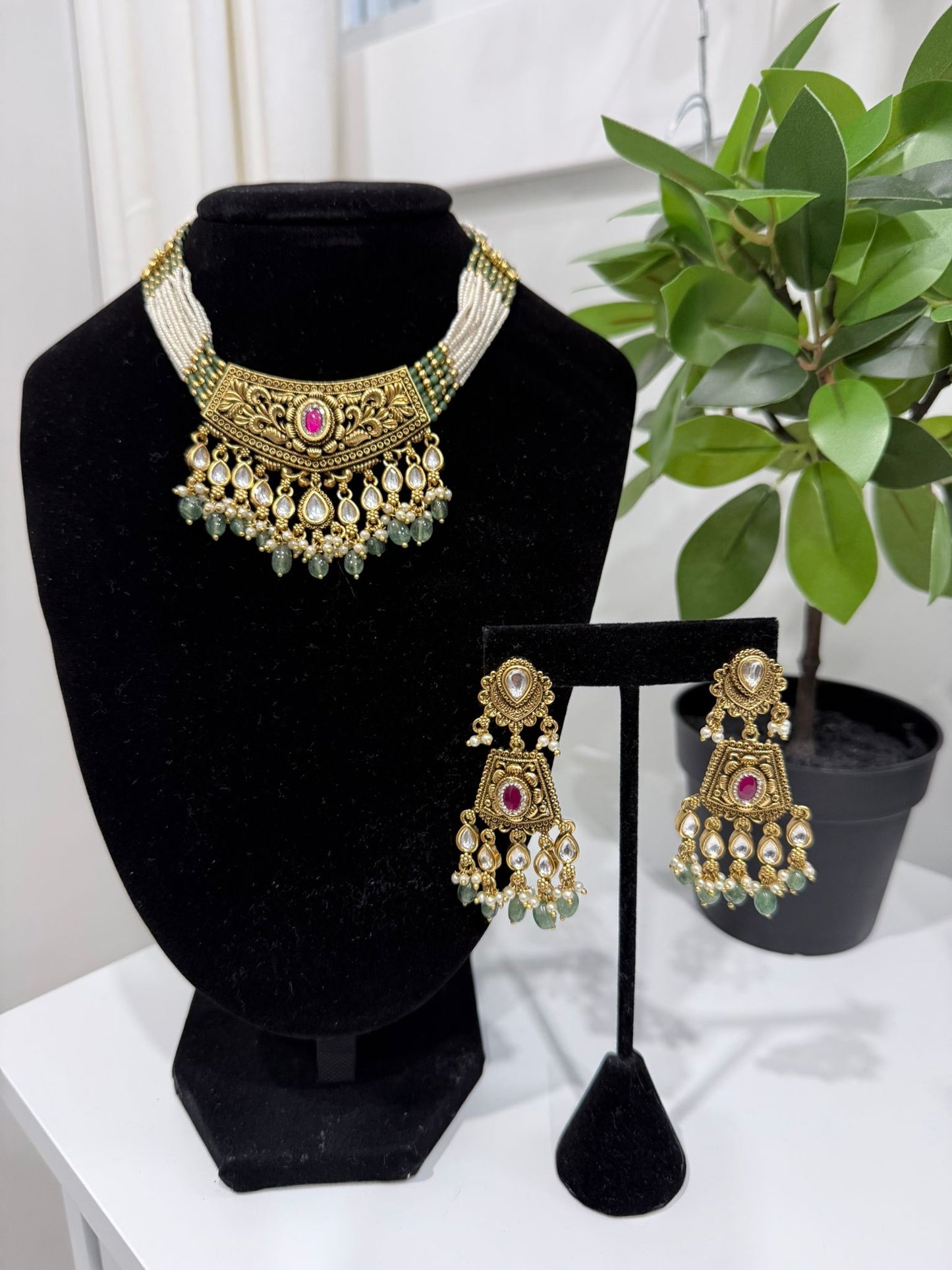 Heritage Set with Pearl Detail