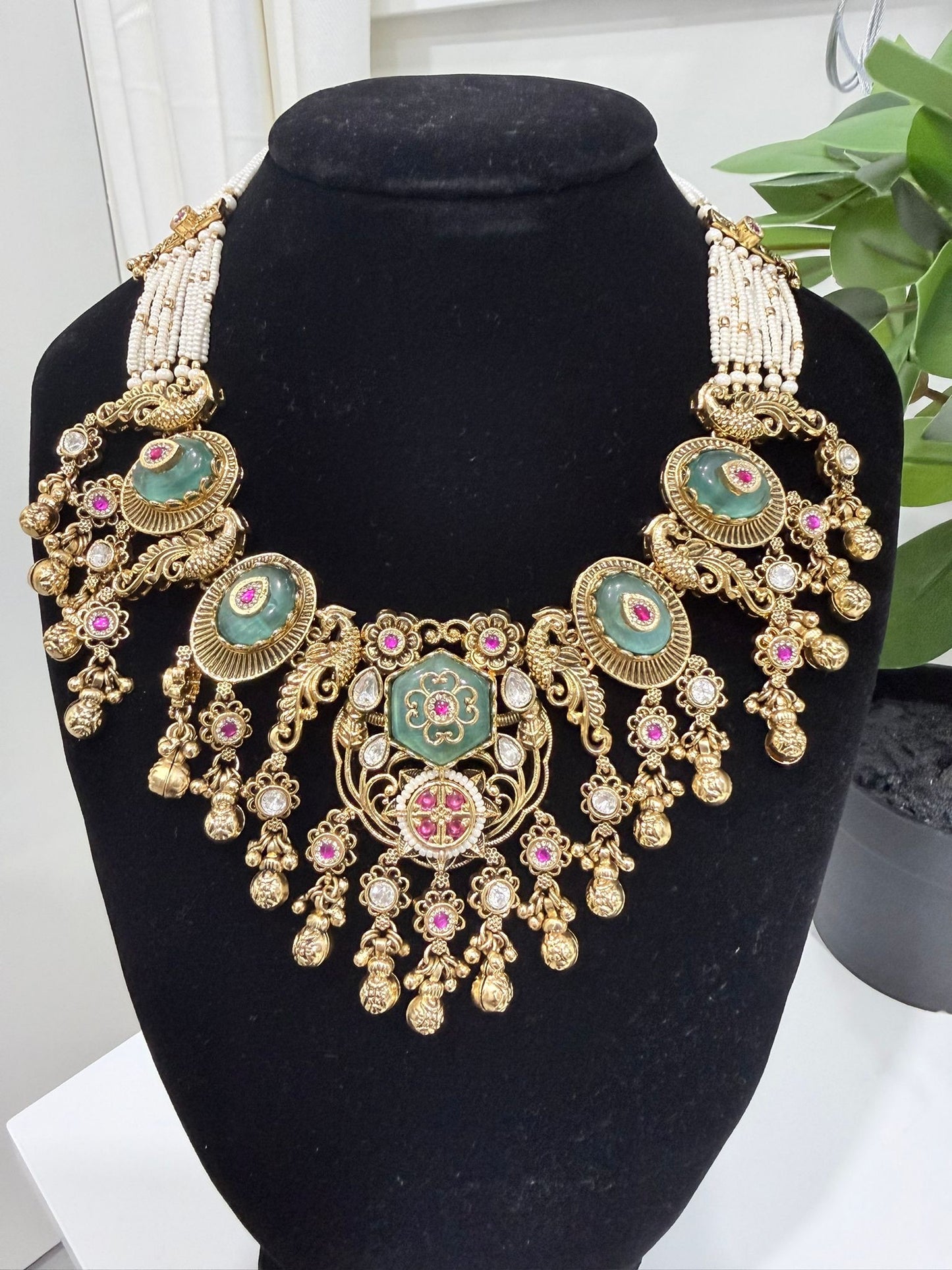 Pearl Detail Heritage Set