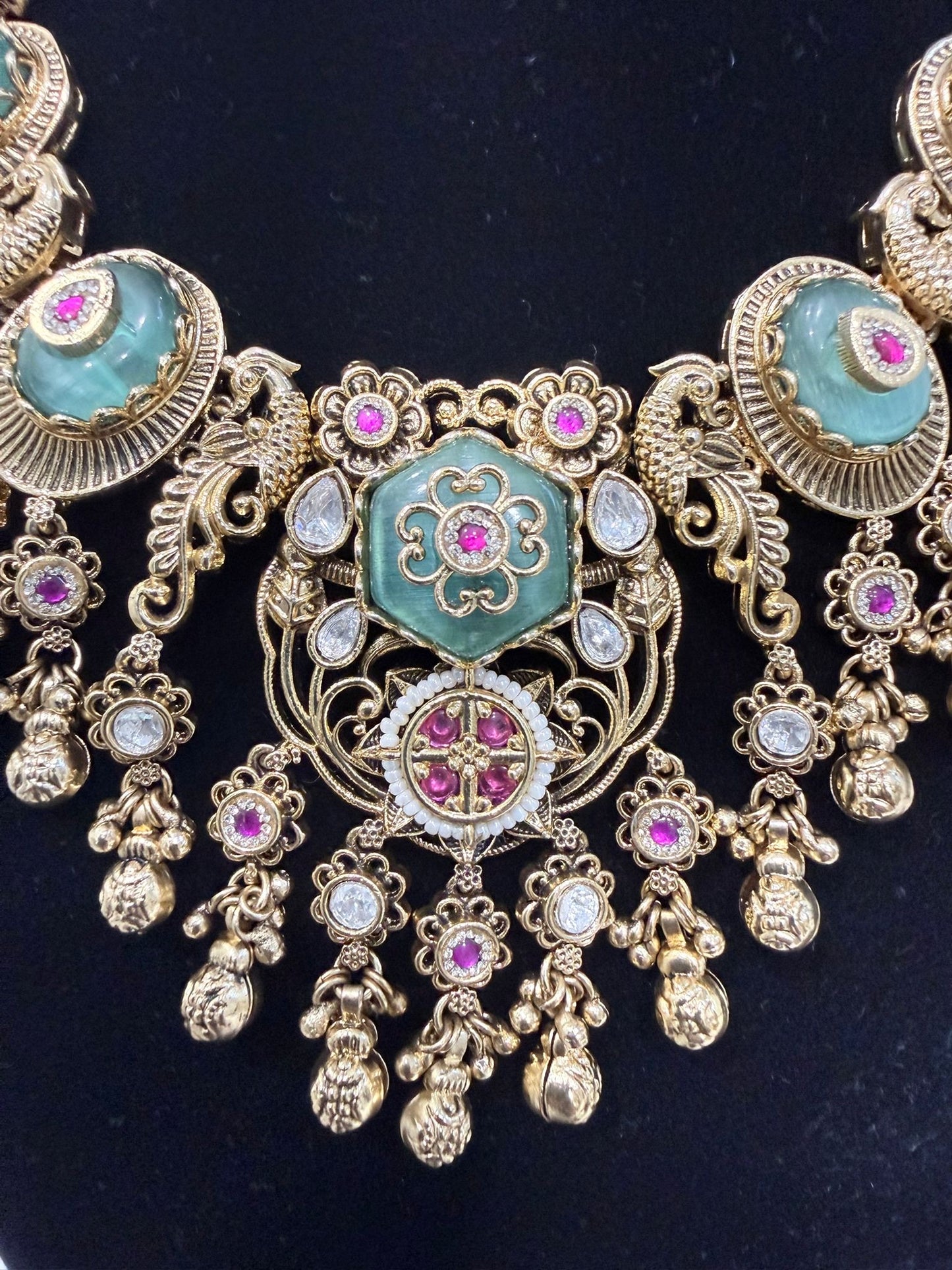 Pearl Detail Heritage Set