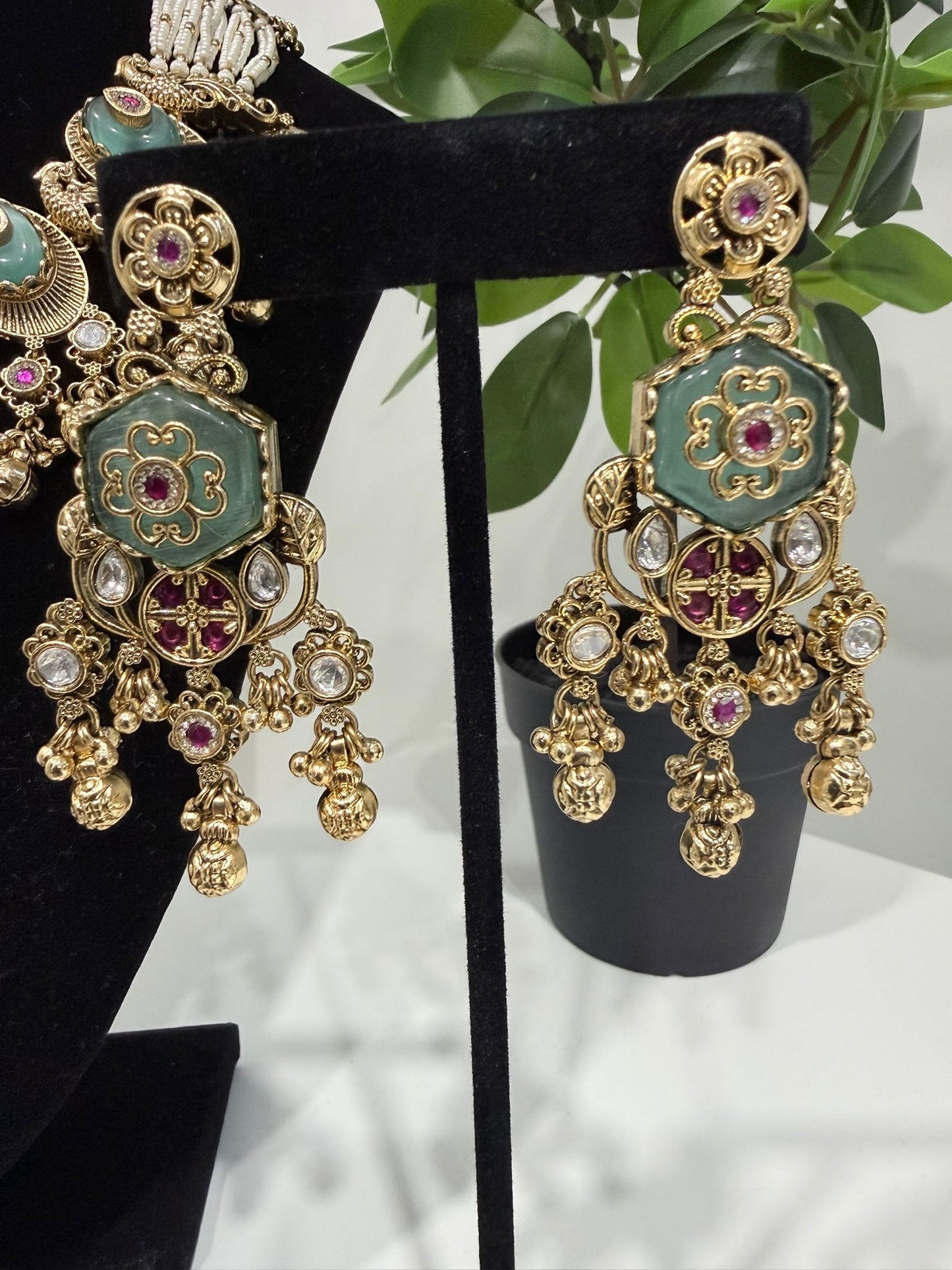 Pearl Detail Heritage Set