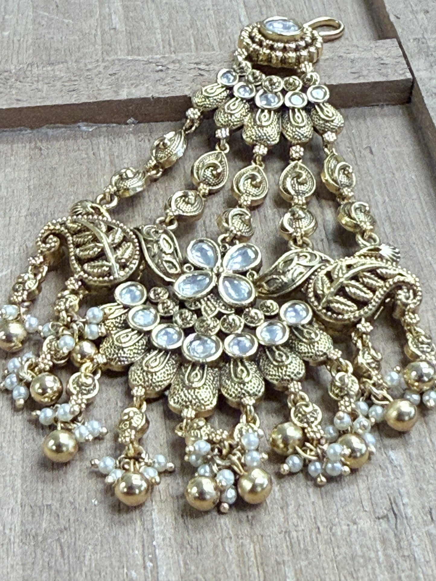 Gold & Kundan Passa