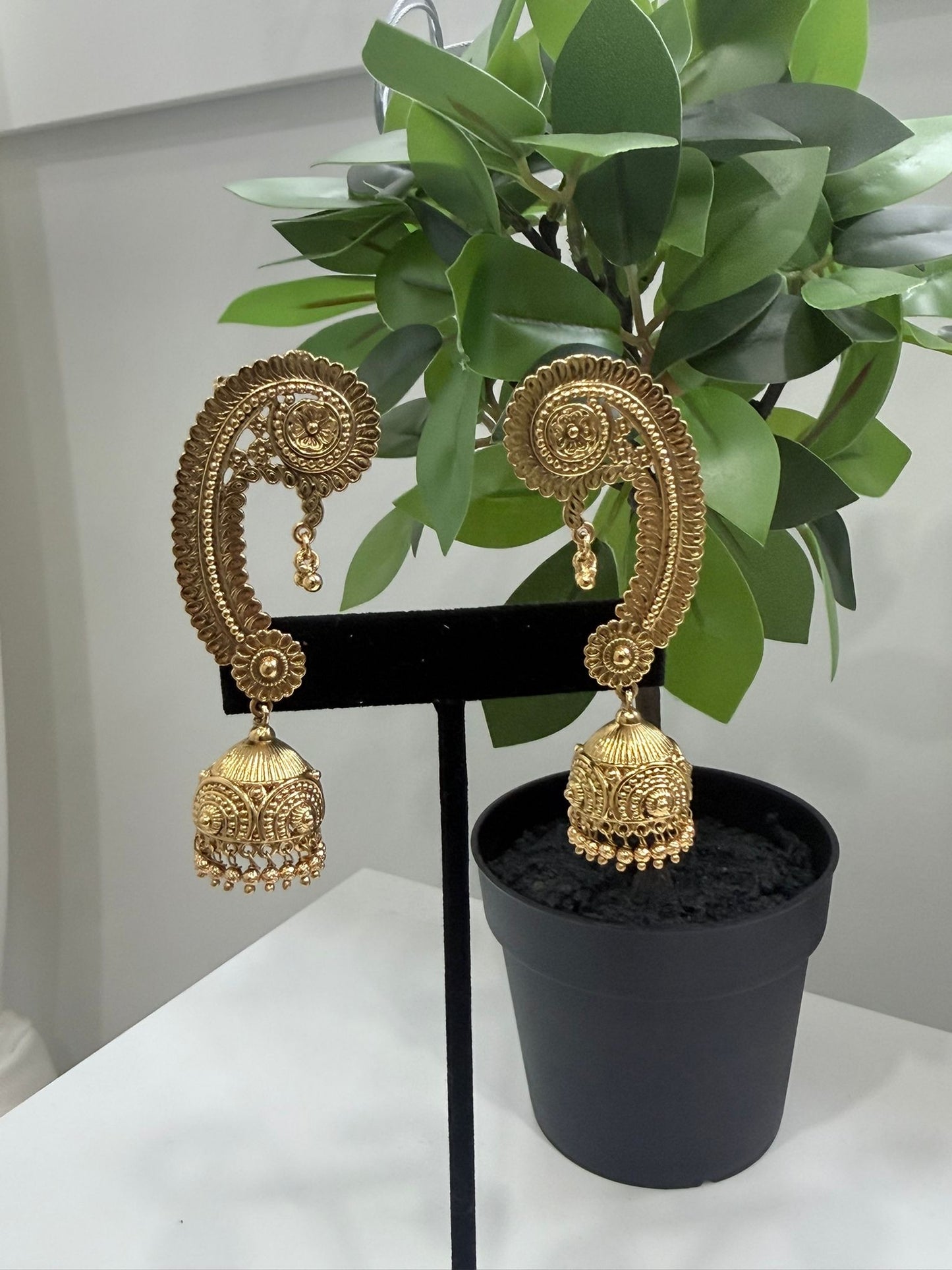Like Gold Cuff Style Earring