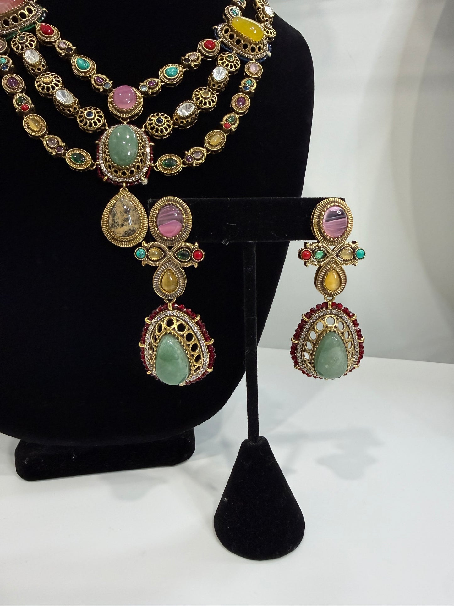 SHOW STOPPER SET - Multi Stone Set - Sabyasachi Inspired