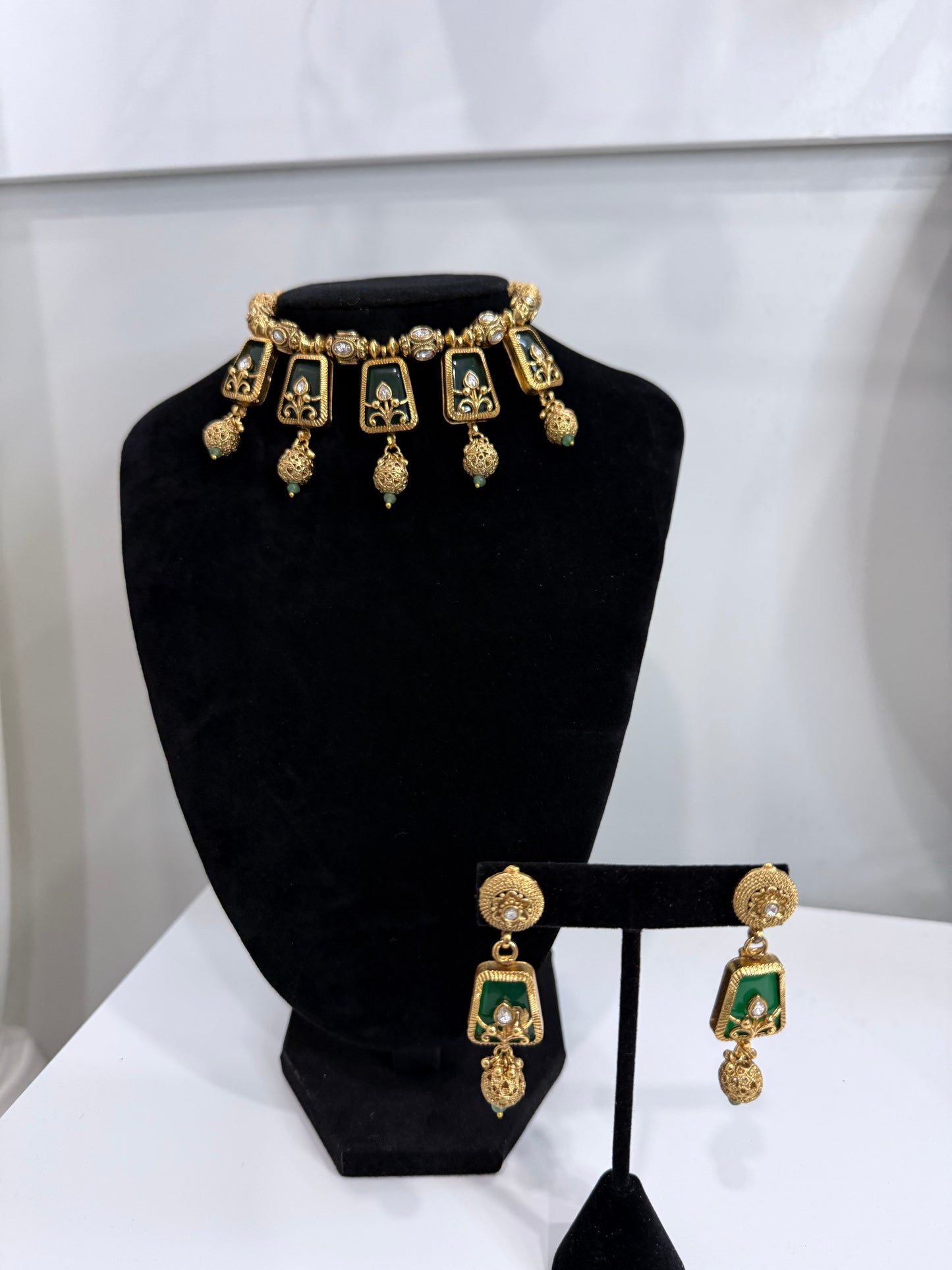 Unique Heritage Set - Emerald Green Stone set in Gold
