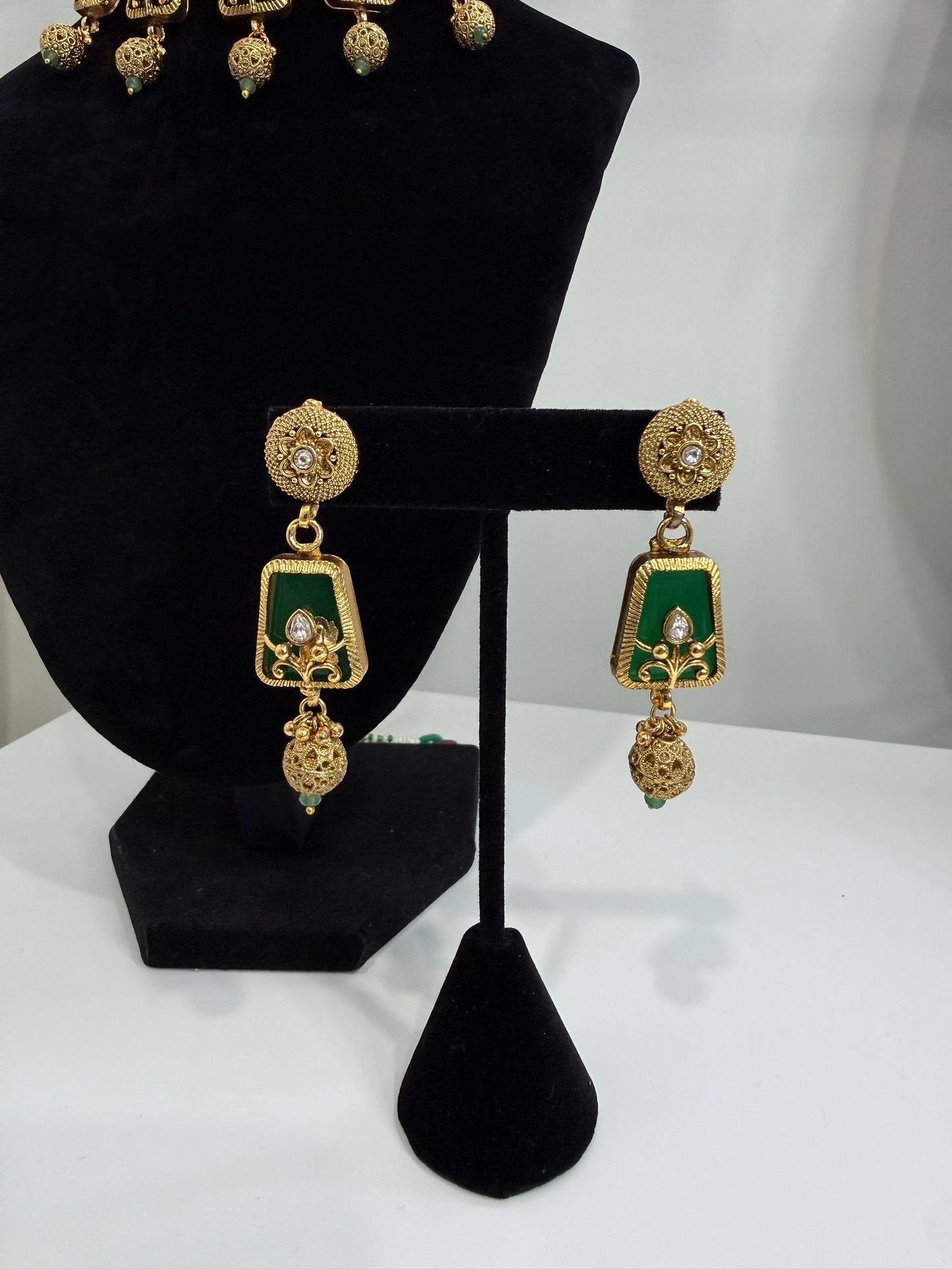 Unique Heritage Set - Emerald Green Stone set in Gold