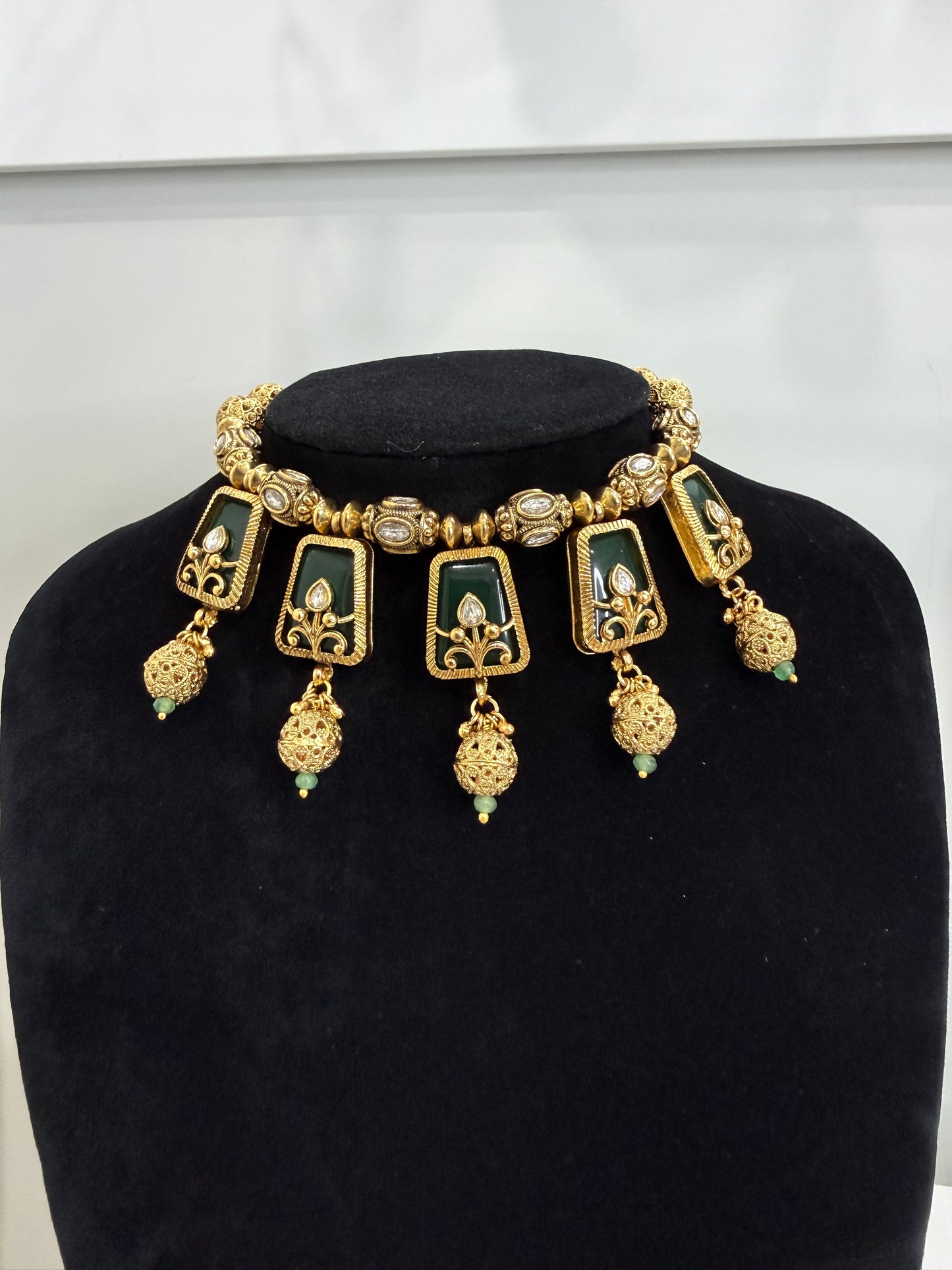 Unique Heritage Set - Emerald Green Stone set in Gold