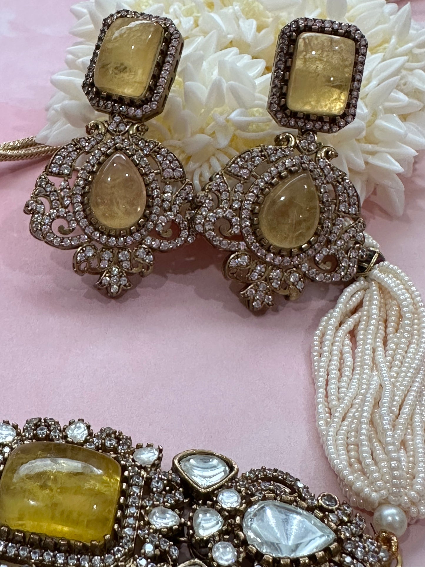 Royal Yellow Stone Set