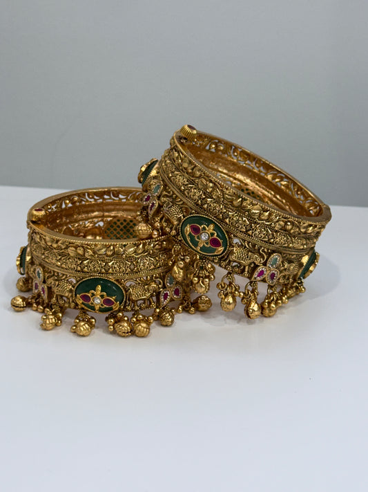 Statement Karay - Gold Karay Featuring Beautiful Details - SZ: 2-4