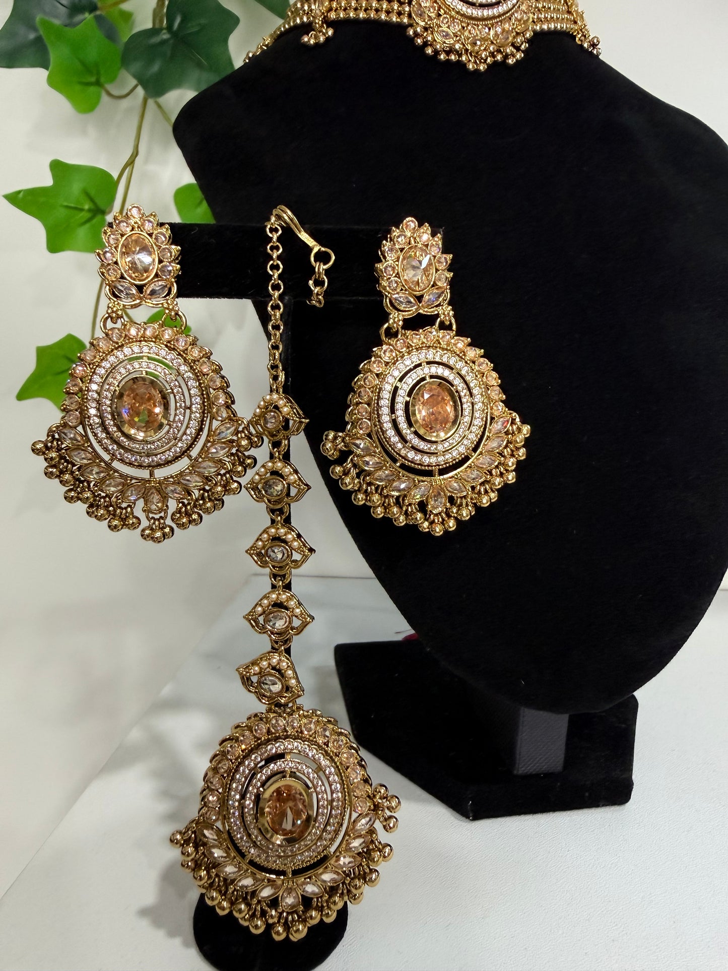 Champagne Stone Set