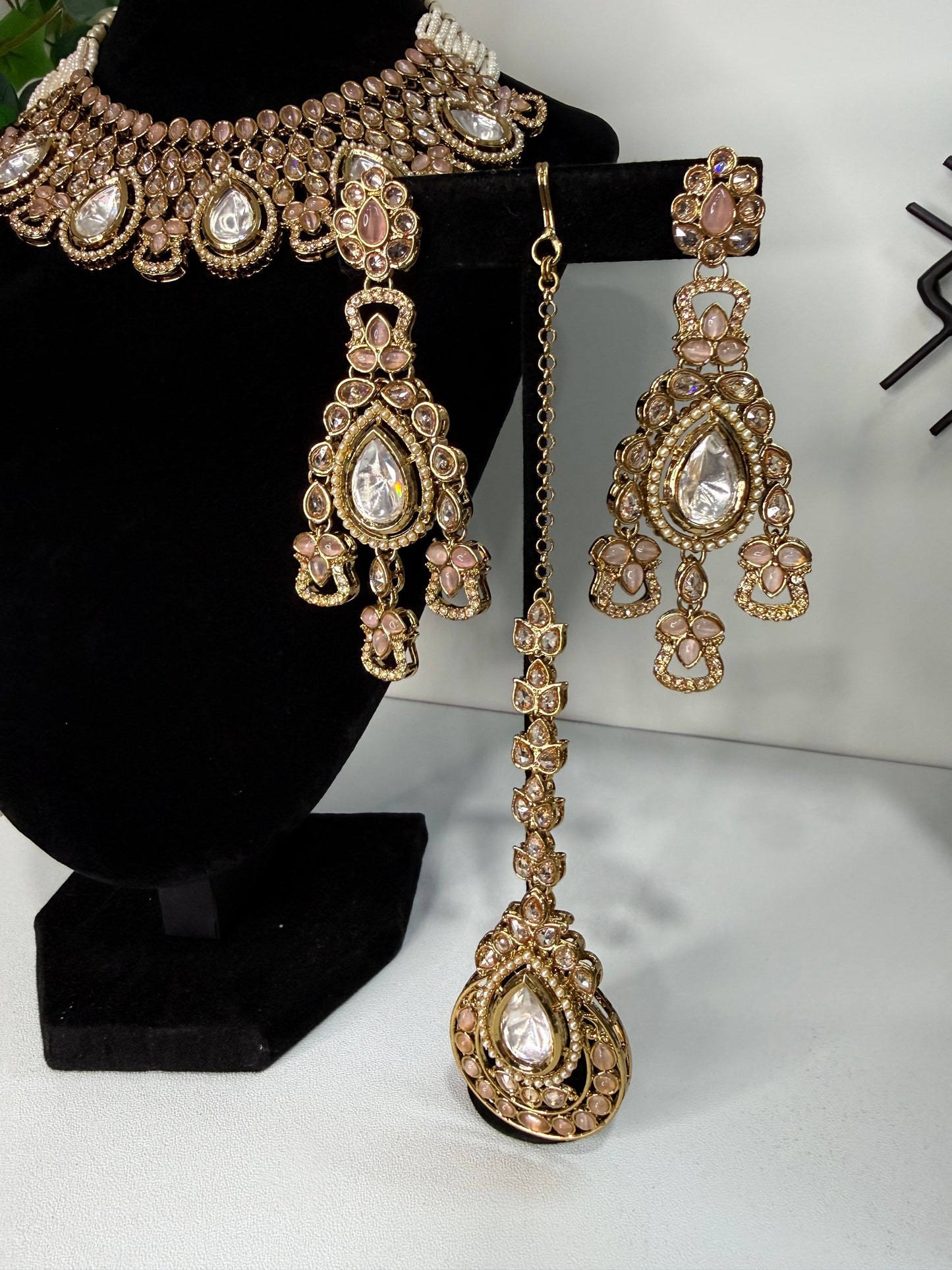 Beautiful Champagne Pink Stone Set with Tikka