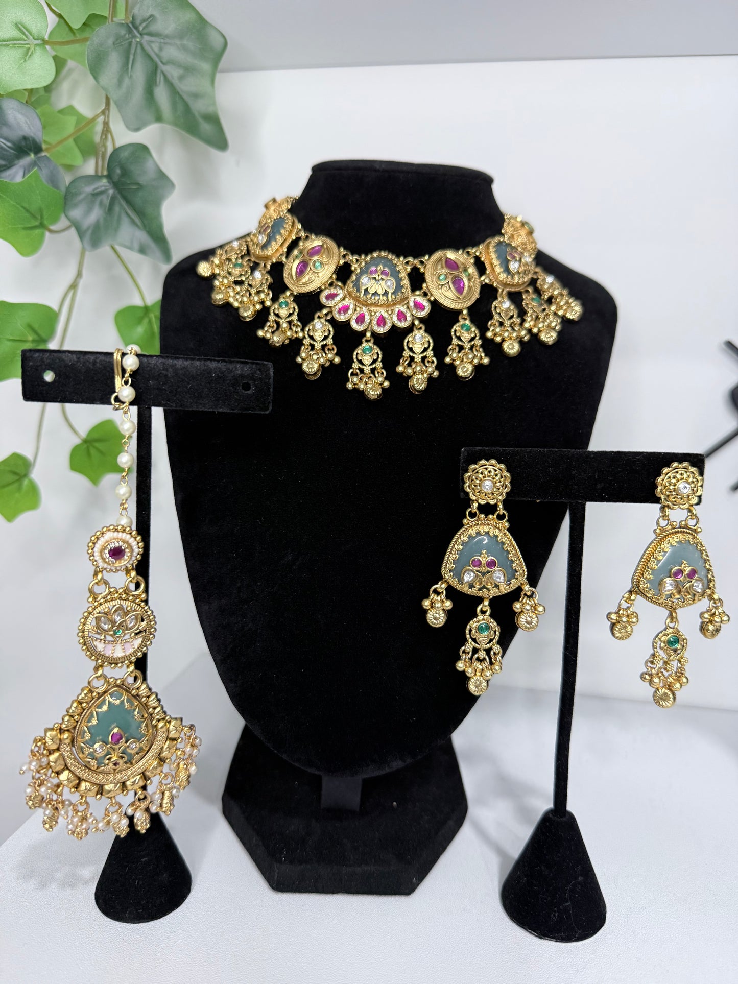 Beautiful Heritage Set