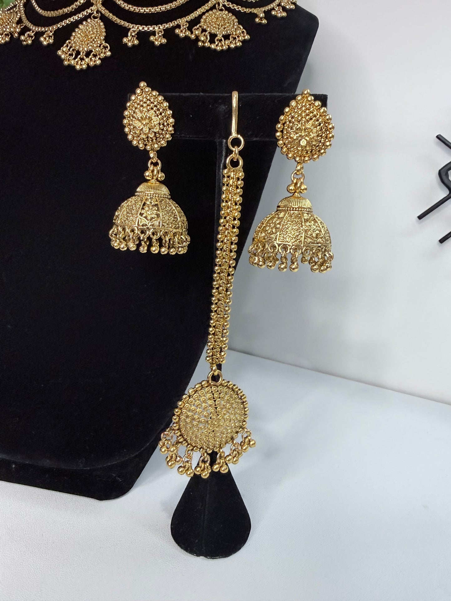 TRENDING: Layered, Gold-Like Set with Tikka