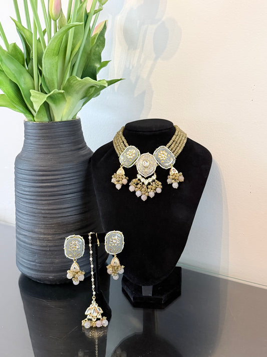 Elegant Gray Meenakari Set with Tikka