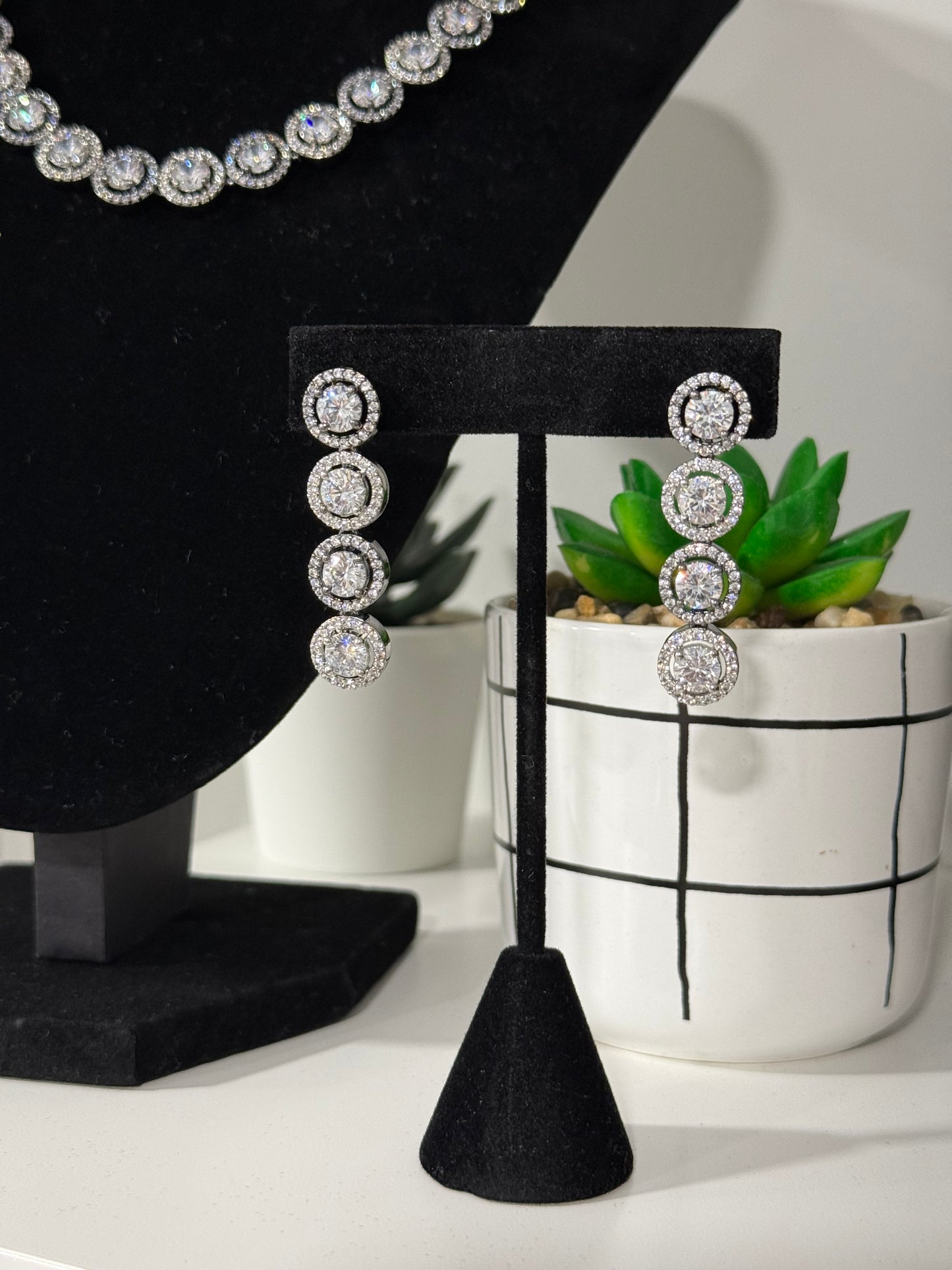 Diamond-Like Silver Set