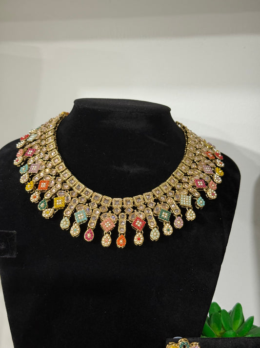 Multi-Stone Choker Set with Tikka
