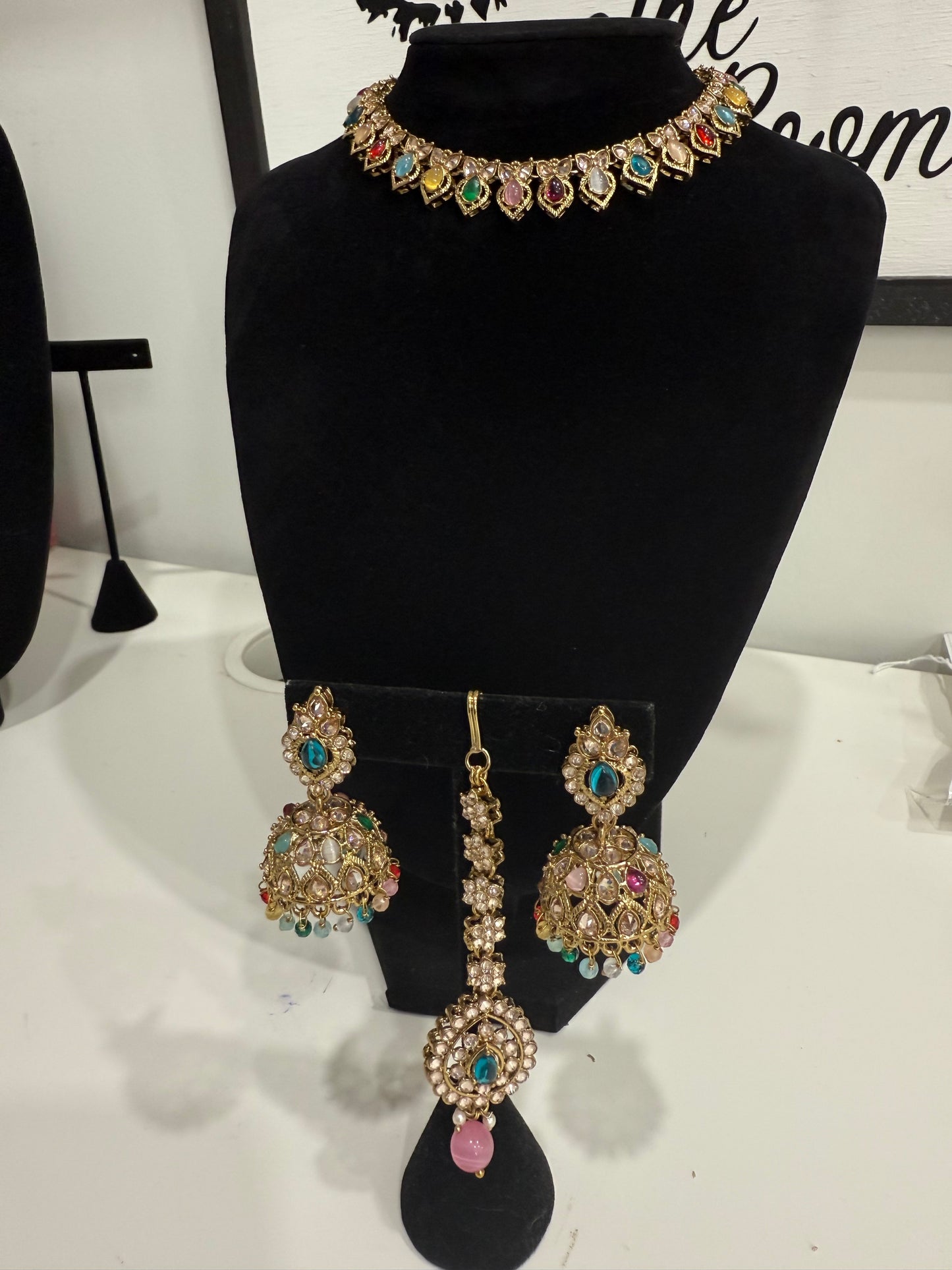 Multi-Coloured Set With Chumki Earrings and Tikka