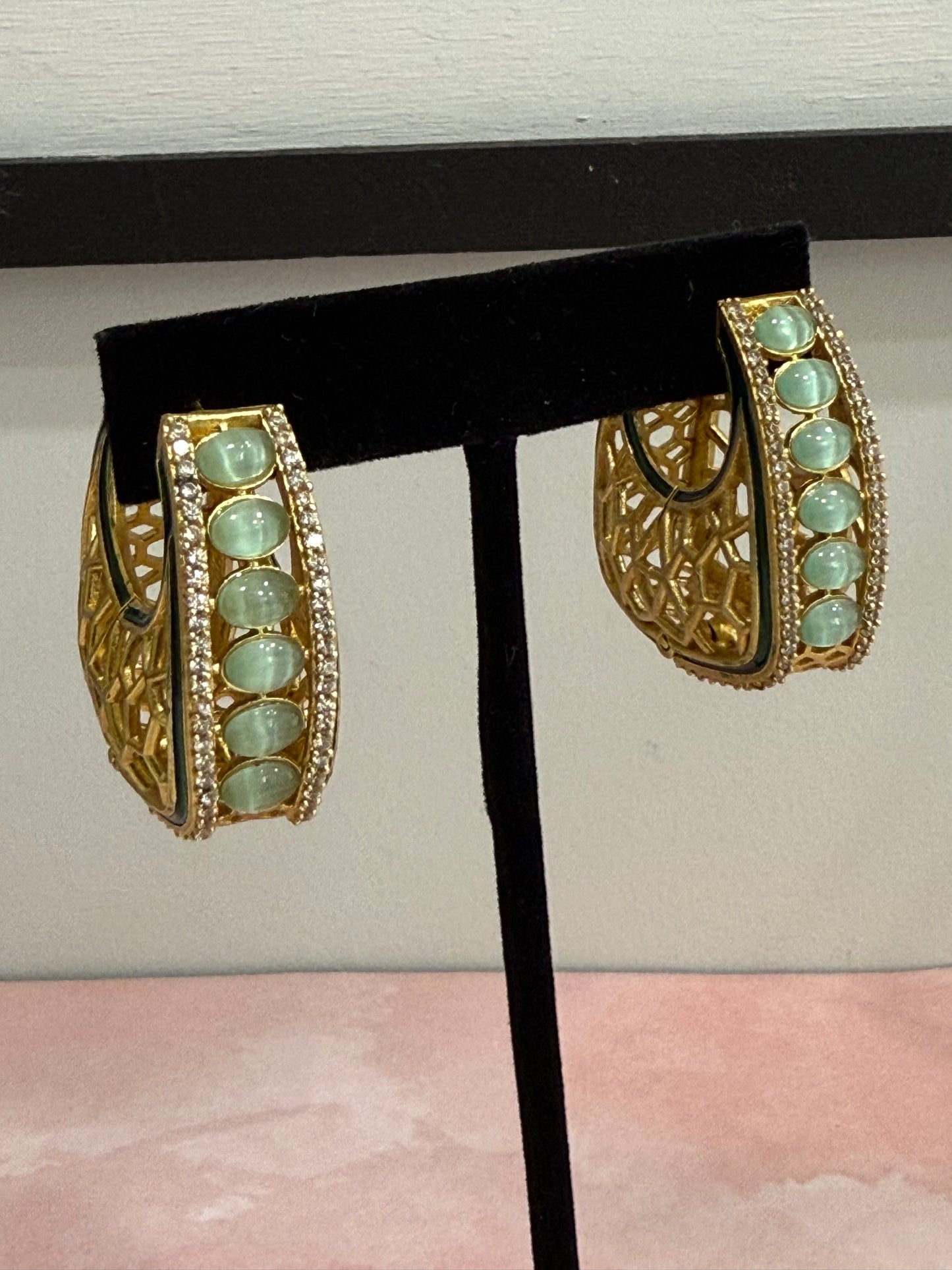 Intricate Mint Valiyan