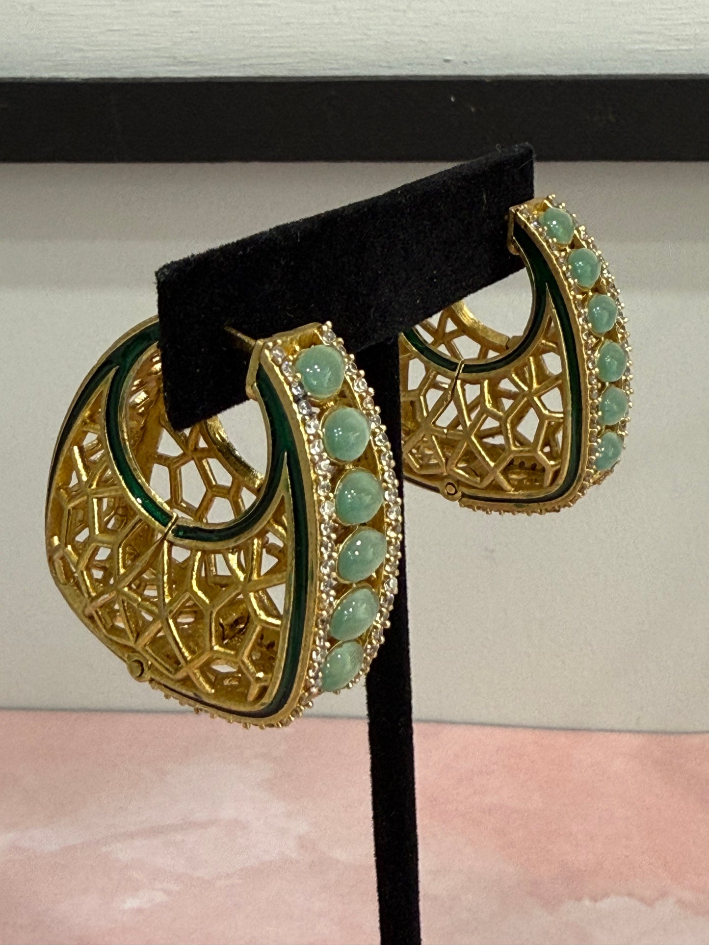 Intricate Mint Valiyan