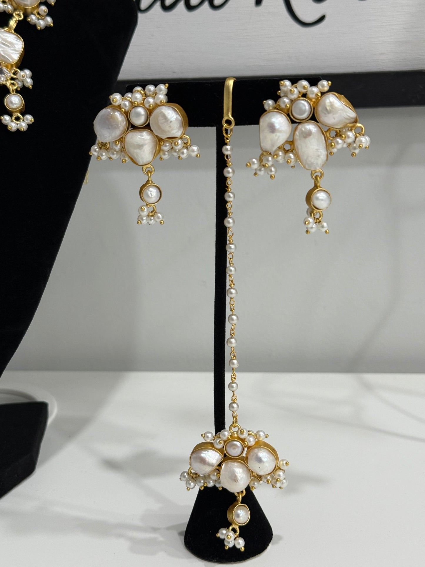 Mother Of Pearl Stone Set